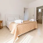 Iphimedeia Luxury Hotel & Suites Hotel