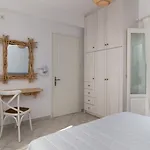 Hotel Iphimedeia Luxury Hotel & Suites