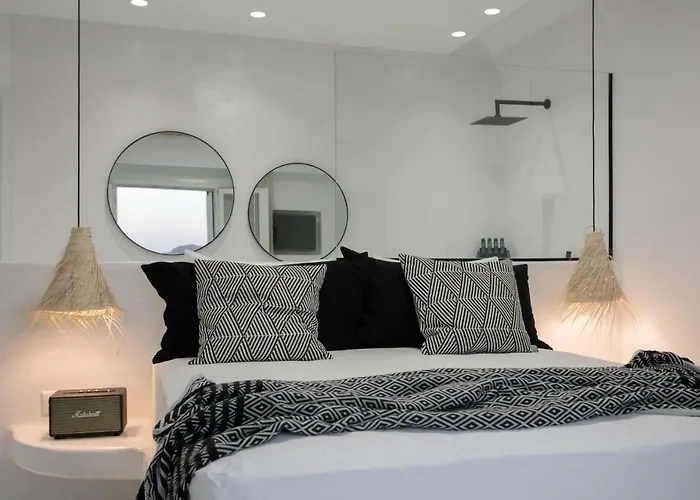 Iphimedeia Luxury & 3* Naxos City