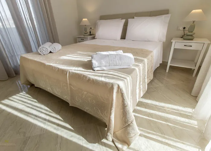 Iphimedeia Luxury & 3*