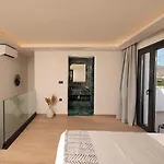 Iphimedeia Luxury & 酒店 3*