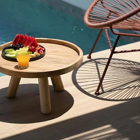 Διαμέρισμα Iphimedeia Luxury & *