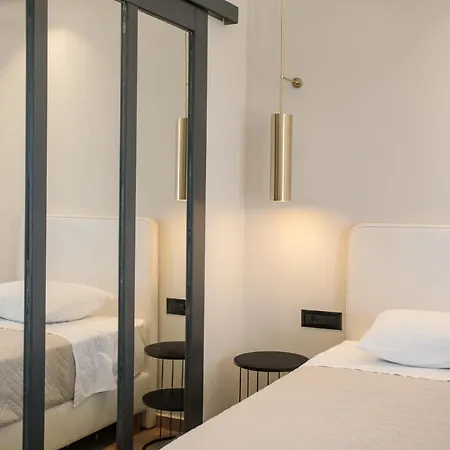 Iphimedeia Luxury & מלון