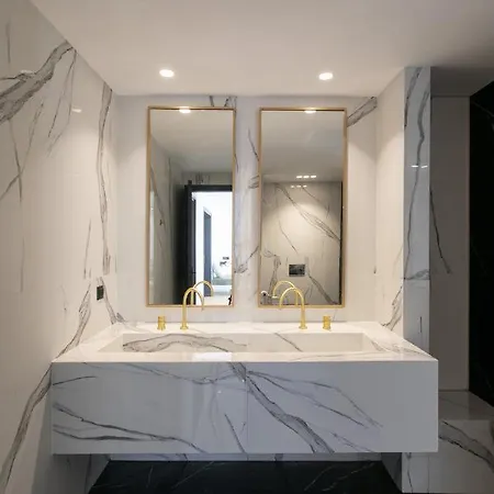 Hotel Iphimedeia Luxury Hotel & Suites 3*