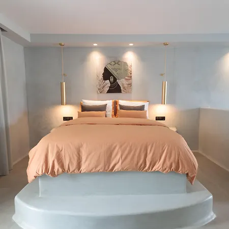 Iphimedeia Luxury &