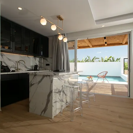 Iphimedeia Luxury & Ξενοδοχείο Naxos City
