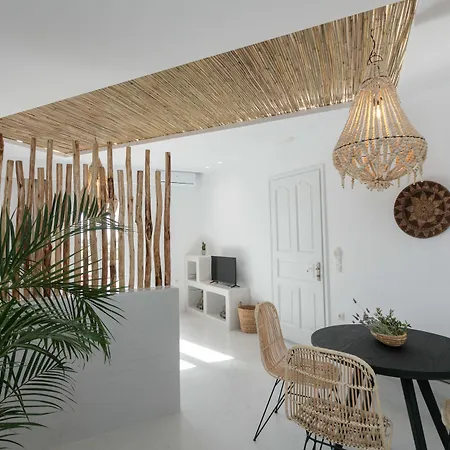 Iphimedeia Luxury & 3* Naxos City