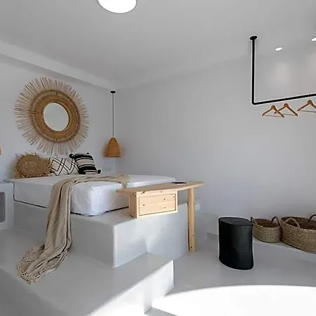 Hotel Iphimedeia Luxury & Naxos City
