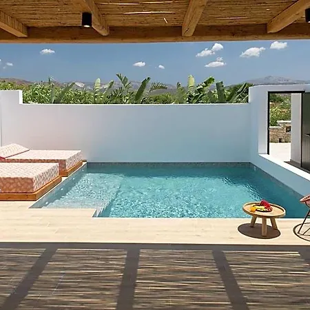 Hotel Iphimedeia Luxury & 3*