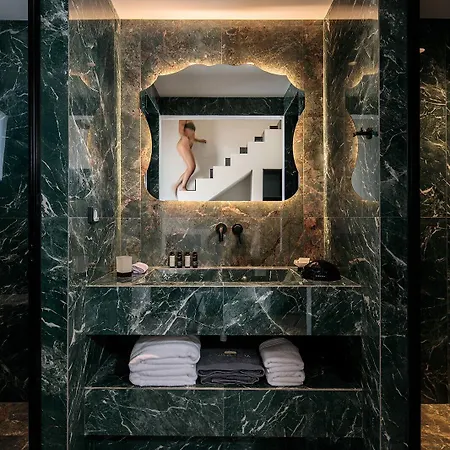 Iphimedeia Luxury &